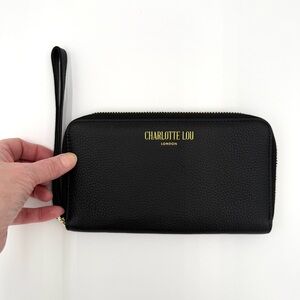 Charlotte Lou London Oxford Clutch
